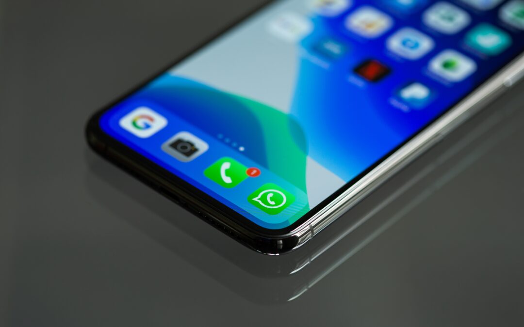Dados e WhatsApp: especialista aponta importância da proteção de dados a clientes e usuários