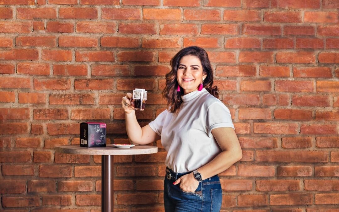 Lançado por startup, café funcional em sachê mantém sabor dos grãos e potencializa ação de nutrientes